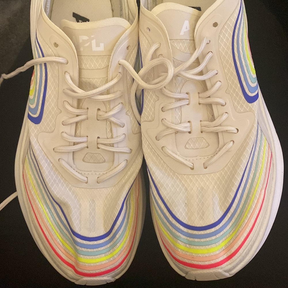 APL Streamline Pristine Tan Multi Rainbow Sneakers Size Womens 8